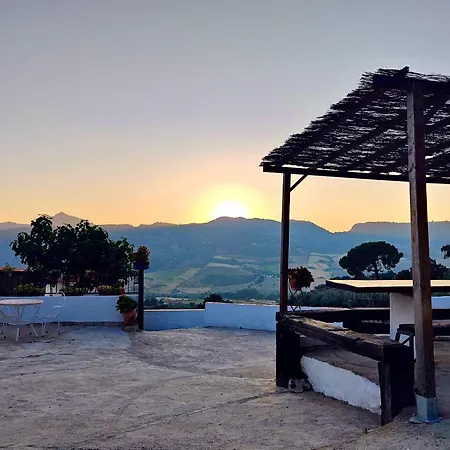 Con Maravillosas Vistas, Bbq Y Piscina Hébergement de vacances *