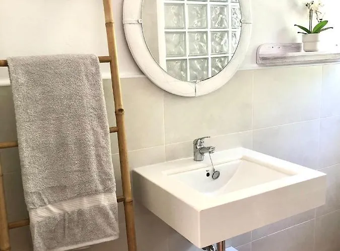 Con Maravillosas Vistas, Bbq Y Piscina