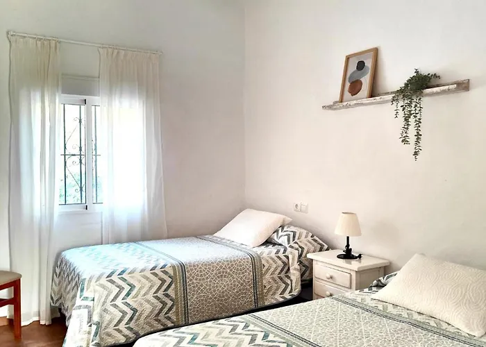 Con Maravillosas Vistas, Bbq Y Piscina Hébergement de vacances *