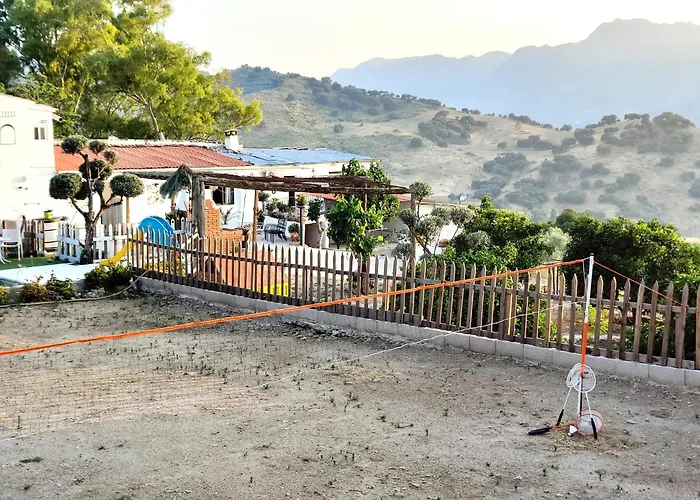 Con Maravillosas Vistas, Bbq Y Piscina Hébergement de vacances Ronda