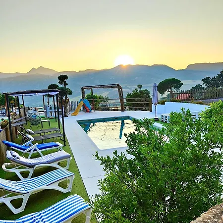 Con Maravillosas Vistas, Bbq Y Piscina * Ронда