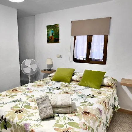 Con Maravillosas Vistas, Bbq Y Piscina